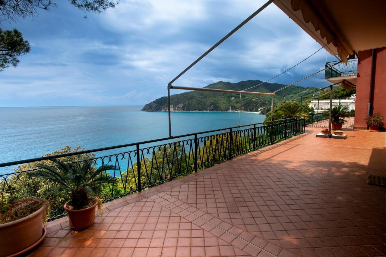 080 - La Villa Storica Il Vigneto 45B, Terrazza Sul Mare - Parcheggio Privato Gratis Монелья Экстерьер фото